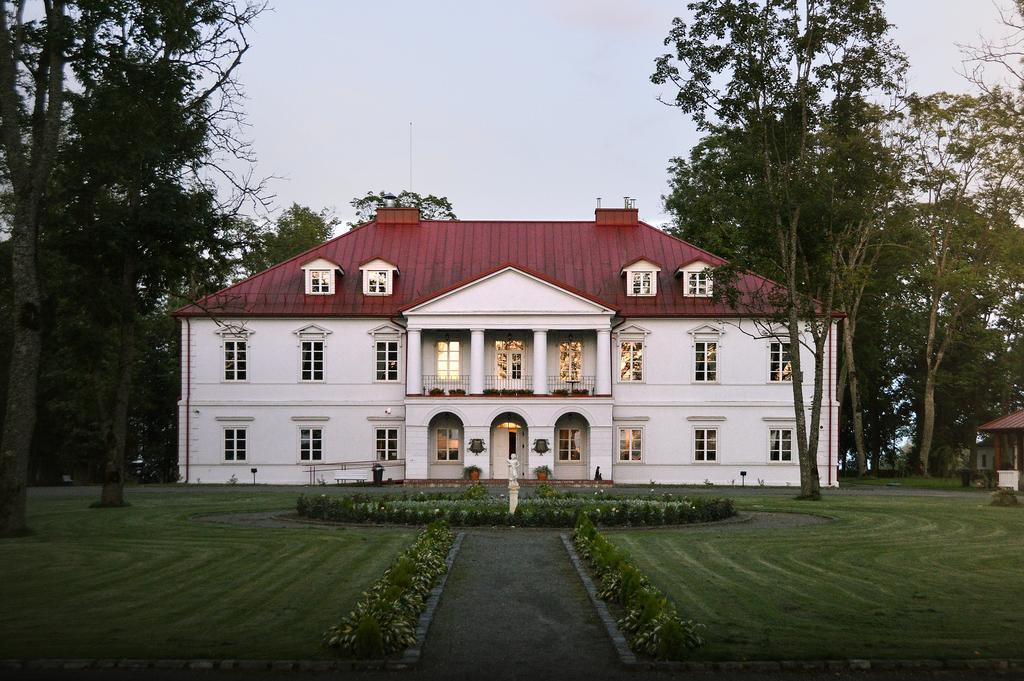 Hotel Bistrampolis Manor Kučiai Exteriér fotografie