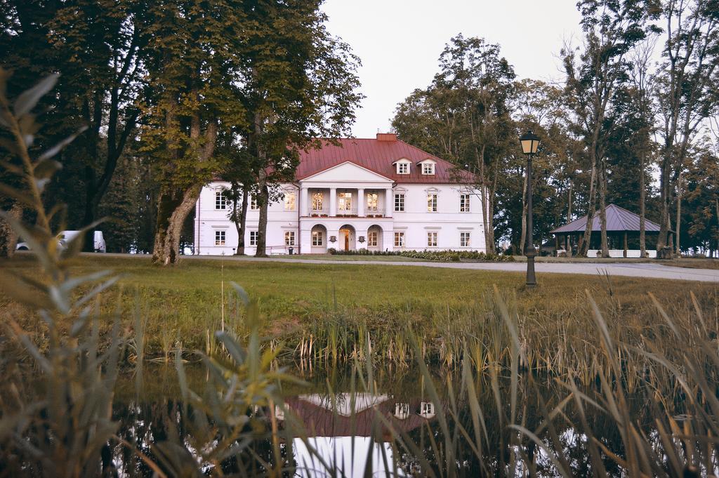 Hotel Bistrampolis Manor Kučiai Exteriér fotografie